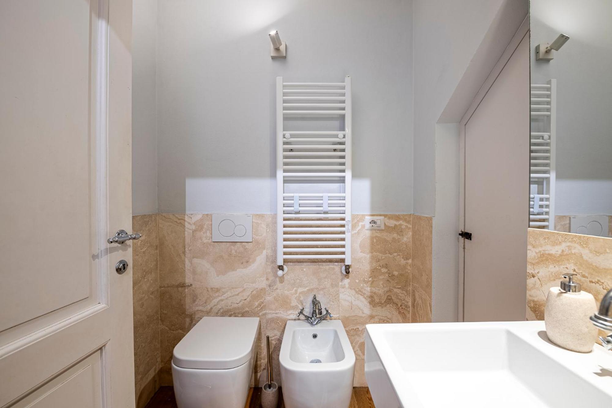 Suite In Pz. Michelangelo: Due Camere Con Due Bagni Florenz Exterior foto