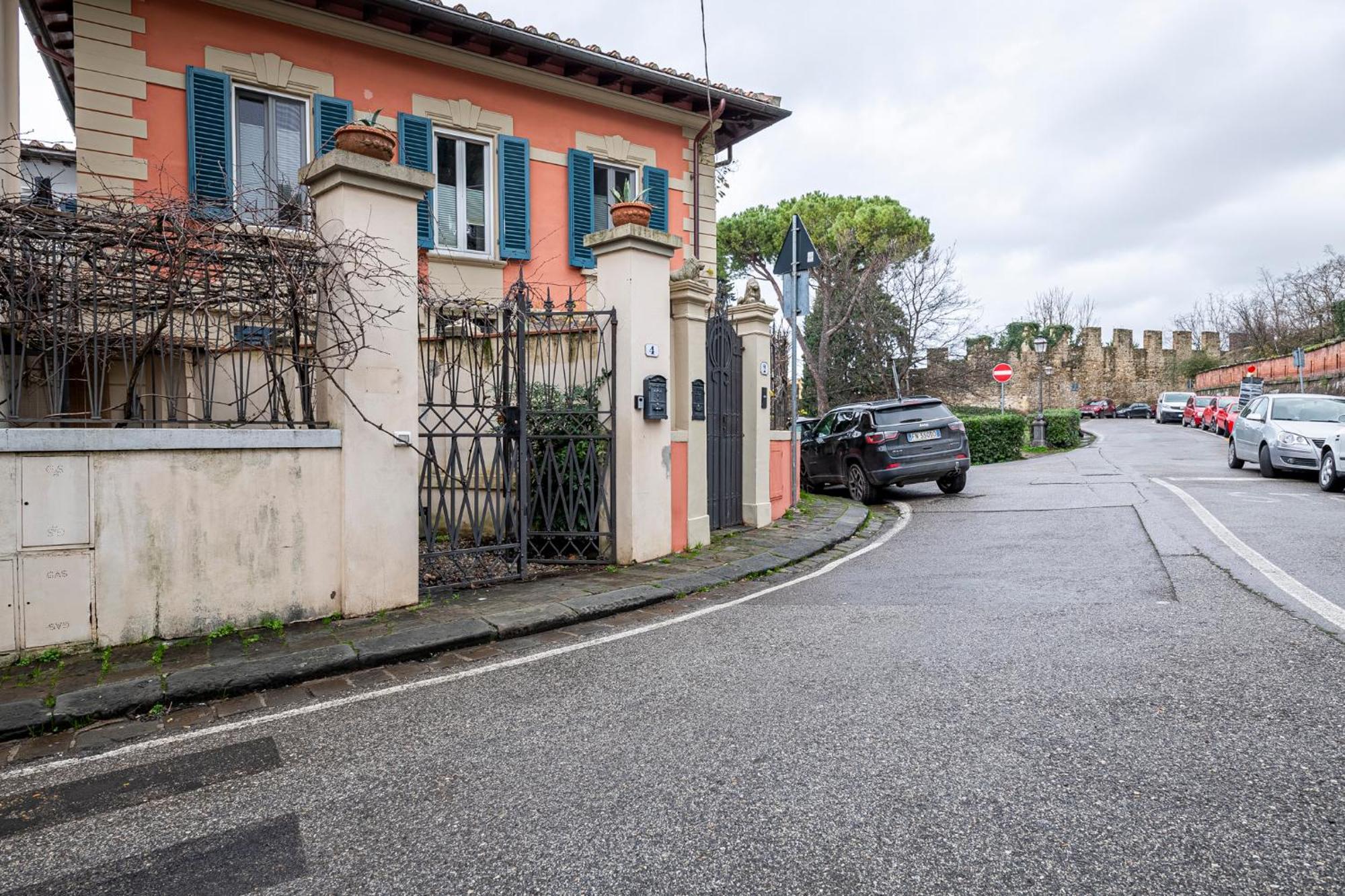 Suite In Pz. Michelangelo: Due Camere Con Due Bagni Florenz Exterior foto